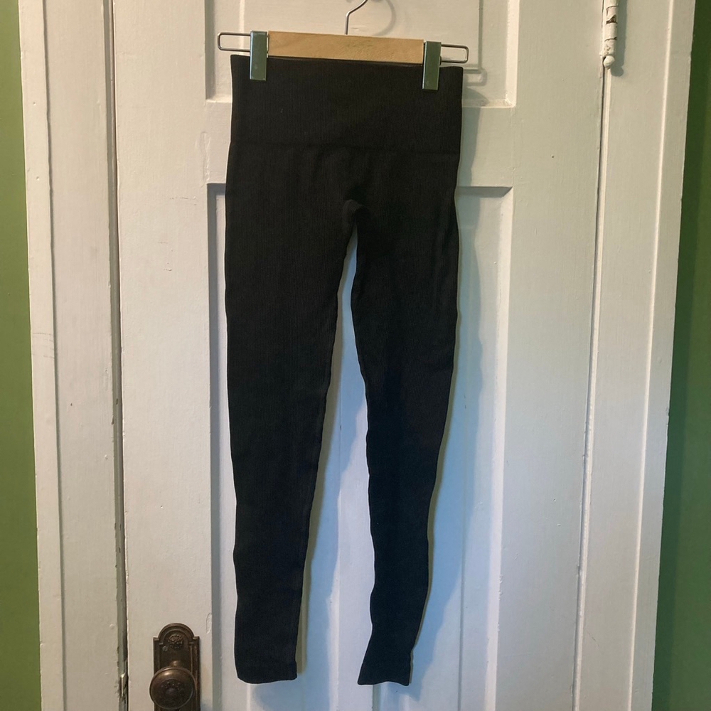 Women's Lemon Black Ribbed Leggings XS